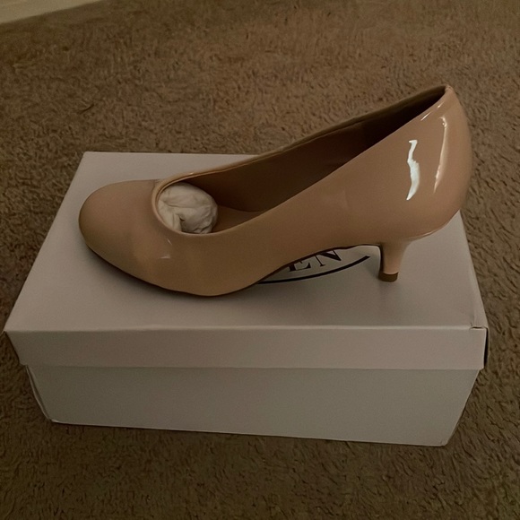 Steve Madden Other - Girls Steve Madden Pumps
